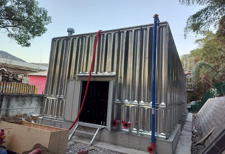 double sided rib reinforced water tank silder1